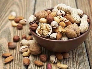 Ăn những thực phẩm này, mặt trở nên thon gọn đáng kể