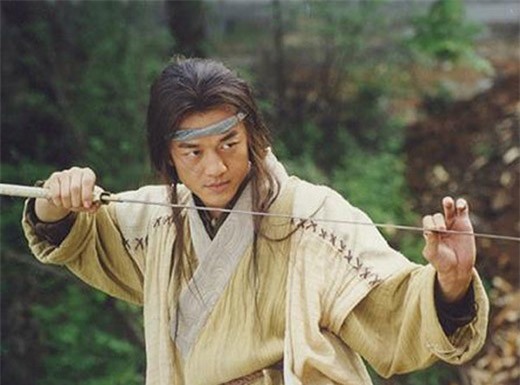 Điểm danh các diễn viên thành danh nhờ phim chuyển thể từ tiểu thuyết Kim Dung