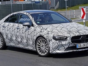 Mercedes-Benz hé lộ kế hoạch trình làng xe mới