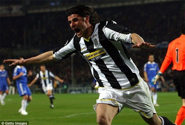 Cựu tuyển thủ Ý đi tù vì làm… mafia