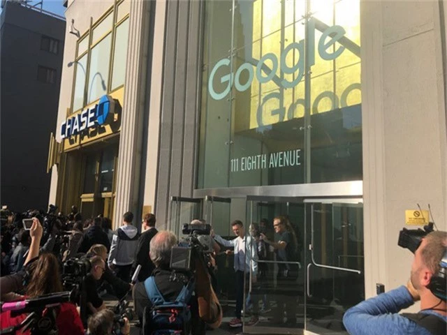 Bên ngoài văn phòng của Google tại Mỹ.