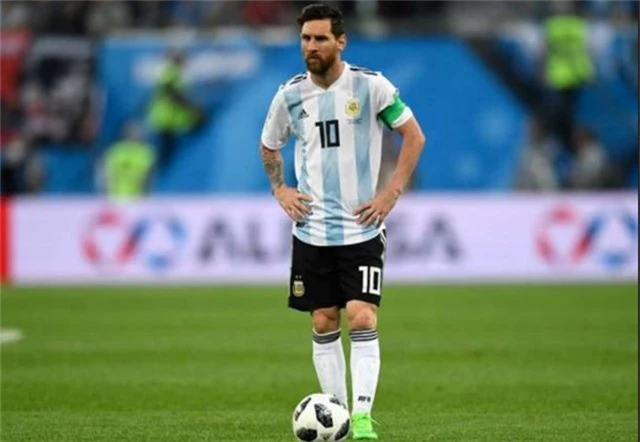  Messi tiếp tục không thi đấu cho đội tuyển Argentina đến hết năm 2018 