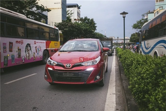 Thị trường xe - Toyota Vios lại 'tung chiêu' hút khách, giữ ngôi vương doanh số (Hình 2).