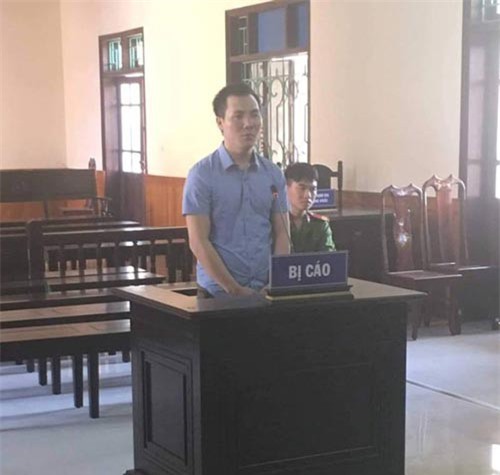 Tuyên án tử hình kẻ xách gần 15 kg ma túy đá sang Việt Nam tiêu thụ