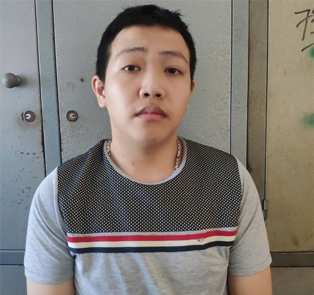 Đâm người trọng thương sau va chạm xe máy