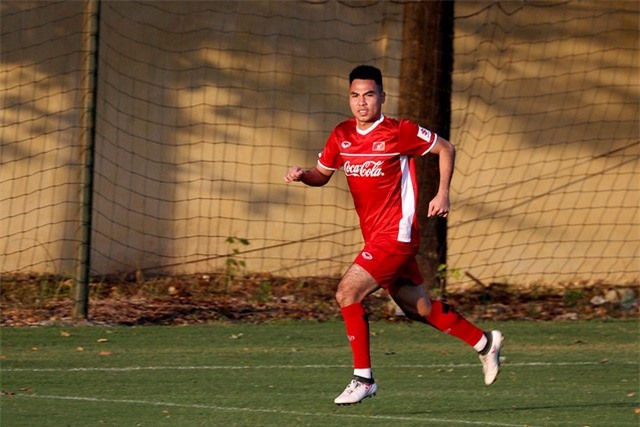 Tiền vệ Đức Huy đánh giá cao đẳng cấp của Xuân Trường