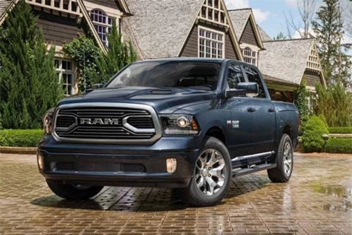 2. Ram Pickup (doanh số: 49.186 chiếc).