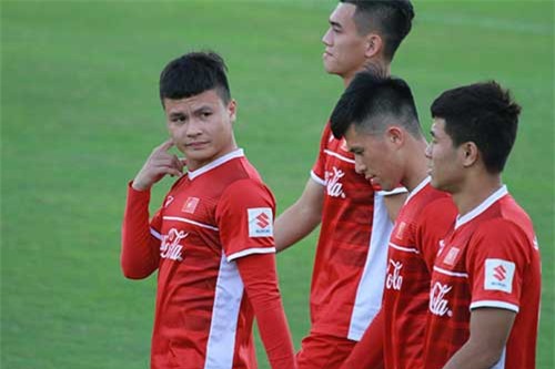 HLV Lê Thụy Hải phát ngôn bất ngờ về thực lực ĐT Việt Nam