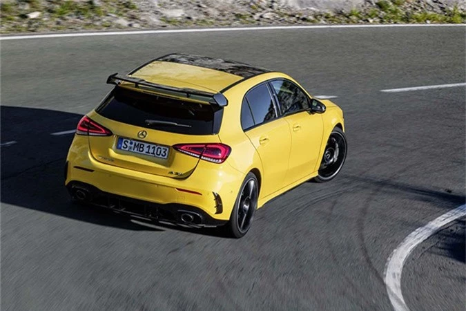 Mercedes-AMG A35 manh 306 hp co gia hon 1 ty dong-Hinh-3