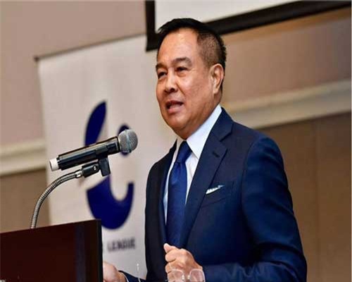 Chủ tịch LĐBĐ Thái Lan bị ông Jundilok yêu cầu nghỉ việc.
