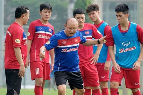 HLV Park Hang-seo dùng đội hình nào để chinh phục 'giấc mơ vàng' AFF Cup?