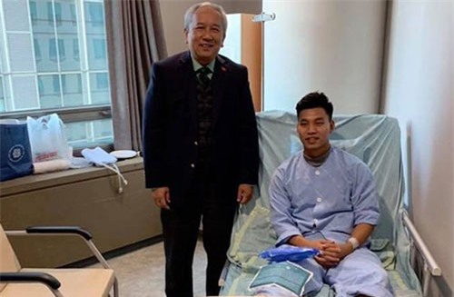 Hậu vệ Vũ Văn Thanh chuyển sang giai đoạn luyện tập phục hồi