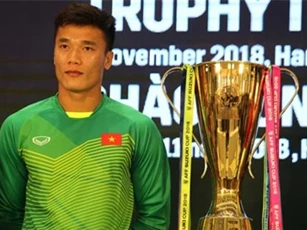 Bùi Tiến Dũng nói gì khi được HLV Park Hang-seo cho nghỉ tập?