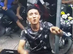 Nhờ người tìm ôtô bị cướp, "tự tố" mình thua bạc