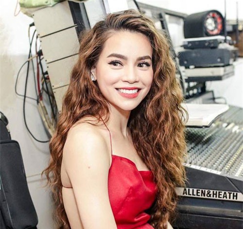 Hồ Ngọc Hà lên tiếng sau khi xuất hiện tin đồn show diễn ế ẩm, vắng khách vì bị chơi xấu