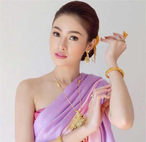 Cô gái Lào xinh đẹp được dự đoán đăng quang Hoa hậu Quốc tế