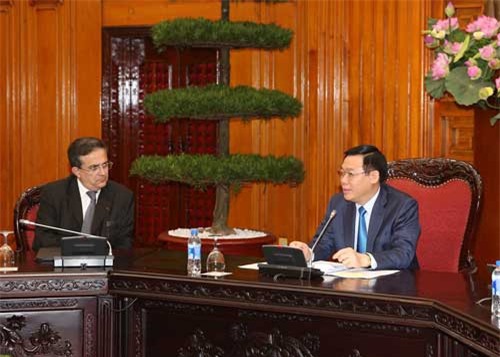 Phó Thủ tướng Vương Đình Huệ tiếp đoàn 50 doanh nghiệp Pháp