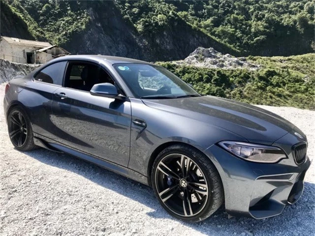 Hàng hiếm BMW M2 lên sàn xe cũ với giá bán 2,45 tỷ đồng - Ảnh 1.