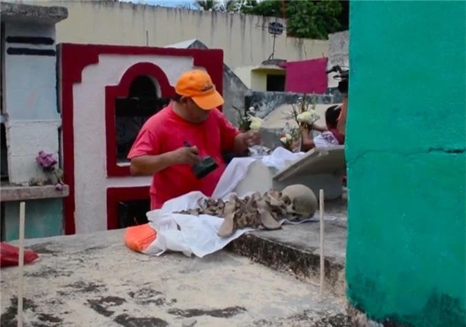 rung minh nghi le rua xuong nguoi chet o mexico hinh anh 1