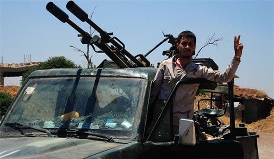 Nối lại chiến dịch ở Sweida, quân đội Syria lập tức siết thòng lọng IS 