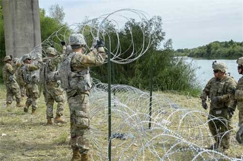 Mỹ giăng “thiên la địa võng” ở biên giới đón lõng đoàn di cư