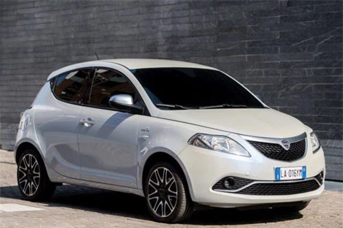 2. Lancia Ypsilon (doanh số: 4.476 chiếc).