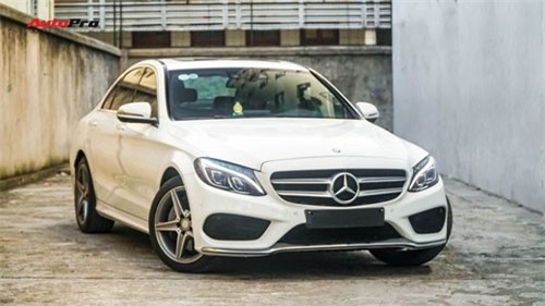Mercedes-Benz C-Class - Cái tên nổi bật nhất thị trường xe sang cũ Việt Nam