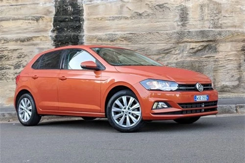 5. Volkswagen Polo (doanh số: 3.449 chiếc).