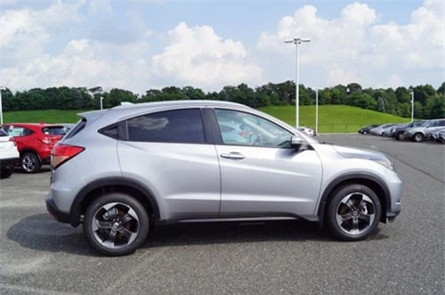 9. Honda HR-V (doanh số: 63.655 chiếc).