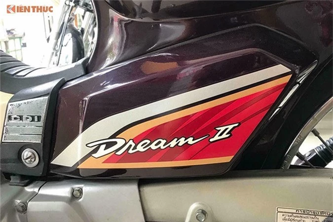 Honda Dream Thai sau 17 nam ban hon 100 trieu o Sai Gon-Hinh-3