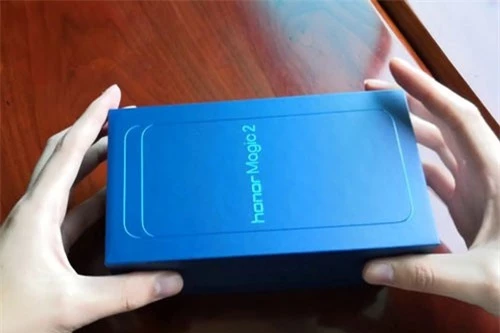 Hộp đựng Honor Magic 2. Hộp đựng Honor Magic 2.