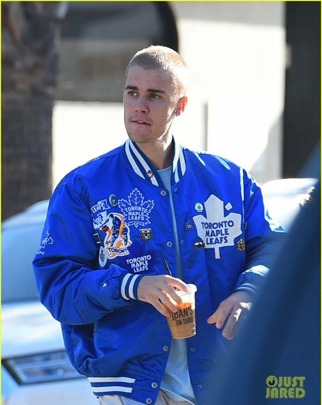 Lột xác đẹp trai hơn, Justin Bieber tươi tắn hết cỡ khi hẹn hò bà xã Hailey Baldwin trên phố - Ảnh 8.