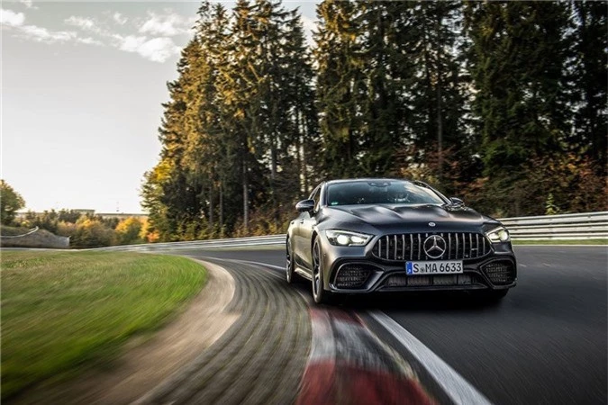 Mercedes-AMG GT 63 S 4MATIC+ phá kỷ lục xe 4 cửa nhanh nhất Nurburgring ảnh 2