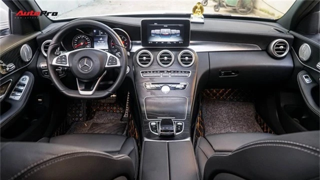 Mercedes-Benz C-Class - Cái tên nổi bật nhất thị trường xe sang cũ Việt Nam - Ảnh 7.
