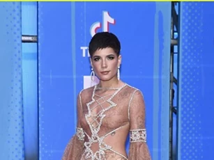 Thảm đỏ MTV EMA 2018: Người lộng lẫy như công chúa, người khoe body gợi cảm