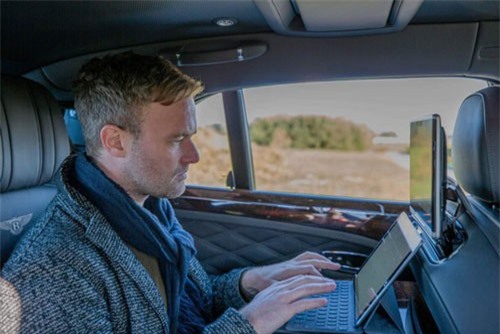 Bentley trang bị hệ thống Wi-Fi siêu nhanh trên xe