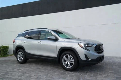 10. GMC Terrain 2019 (giá khởi điểm: 25.000 USD).