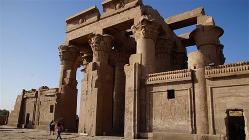 Phát hiện tượng nhân sư 2.000 năm tuổi