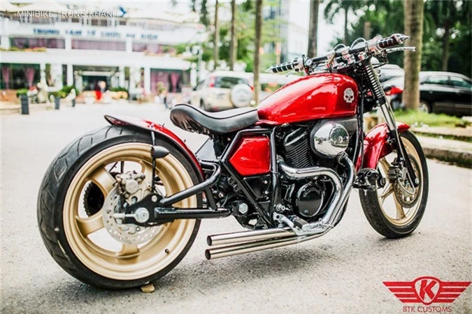 Honda VRX 400 do Bobber, 