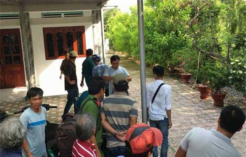 Dùng định vị phát hiện vợ vào nhà nghỉ cùng trai lạ, ra tay đâm chết người