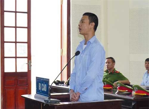 Điều hành đường dây ma túy từ trong trại giam, "kéo" cả vợ vào tù