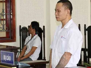 Chém hàng xóm 23 nhát dao khi bị phát hiện ăn trộm
