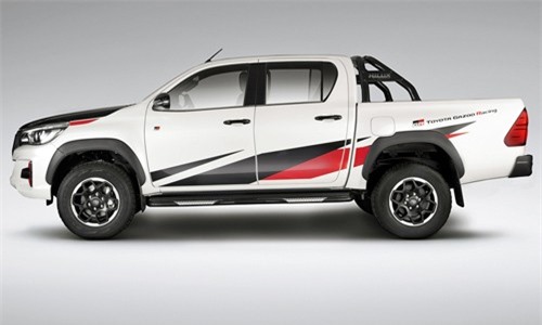 Toyota Hilux GR Sport bản giới hạn ra mắt, "chinh phục" thị trường Brazil