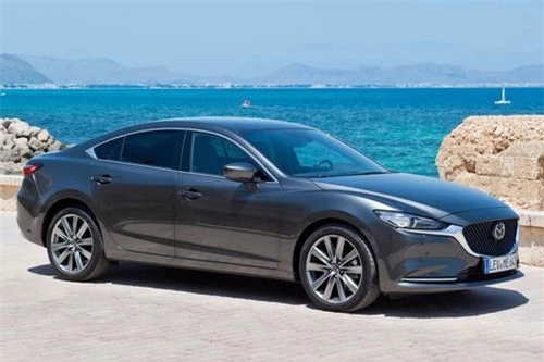 9. Mazda 6 (giá khởi điểm: 22.840 USD).