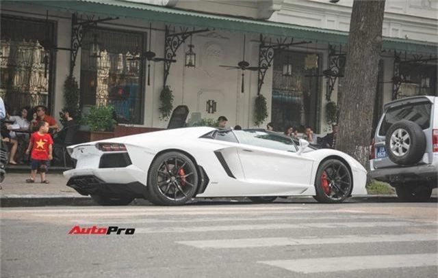 Lamborghini Aventador Roadster từng của Cường Đô-la lạ lẫm sau khi qua tay đại gia Hà thành - Ảnh 6.