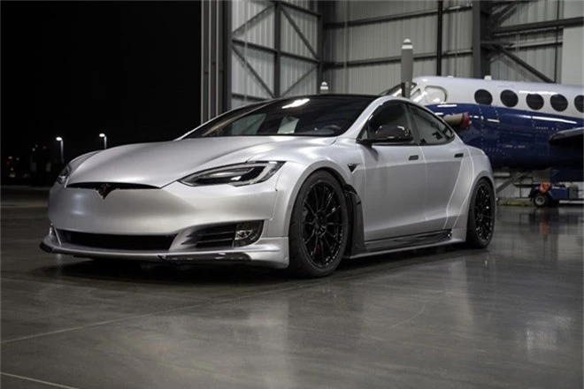 Tesla Model S phien ban than rong gia hon 200.000 USD hinh anh 3