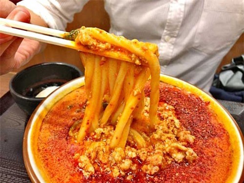 Mỳ cay 100 cấp độ vừa ăn vừa khóc, bạn có dám thử?