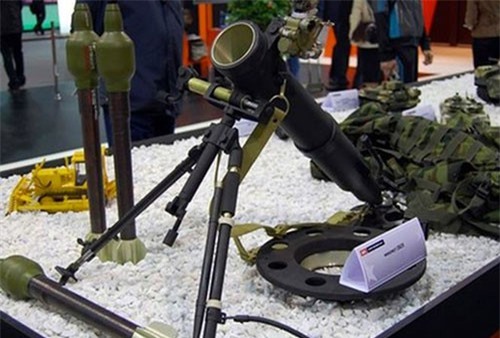 Mỹ 'sốc' với cối không kêu 2B25 Gall của đặc nhiệm Nga