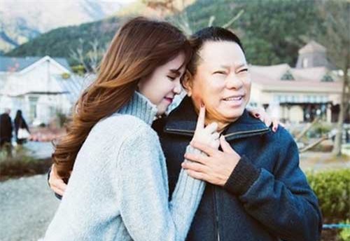 Cuộc tình "đêm 7 ngày 3" của tỷ phú Hoàng Kiều và chuyện bắt cá 2 tay trong Vbiz