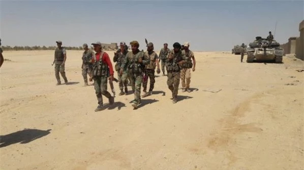 Phiến quân thánh chiến nã loạt tên lửa vào vùng đệm, 15 lính Syria thương vong